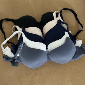 VICTORIA SECRET 34DD hardly used whole set